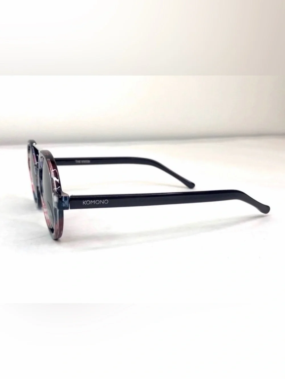 KOMONO Pink Floral Round Women's Sunglasses NEW feminine Cottagecore